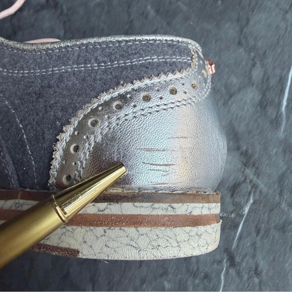 Ted Baker London Silver Metallic Brogue Oxford Shoes Women Size US8/EUR39 - Picture 11 of 13